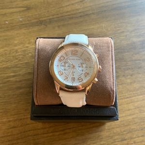 MICHAEL MICHAEL KORS WHITE LEATHER WATCH